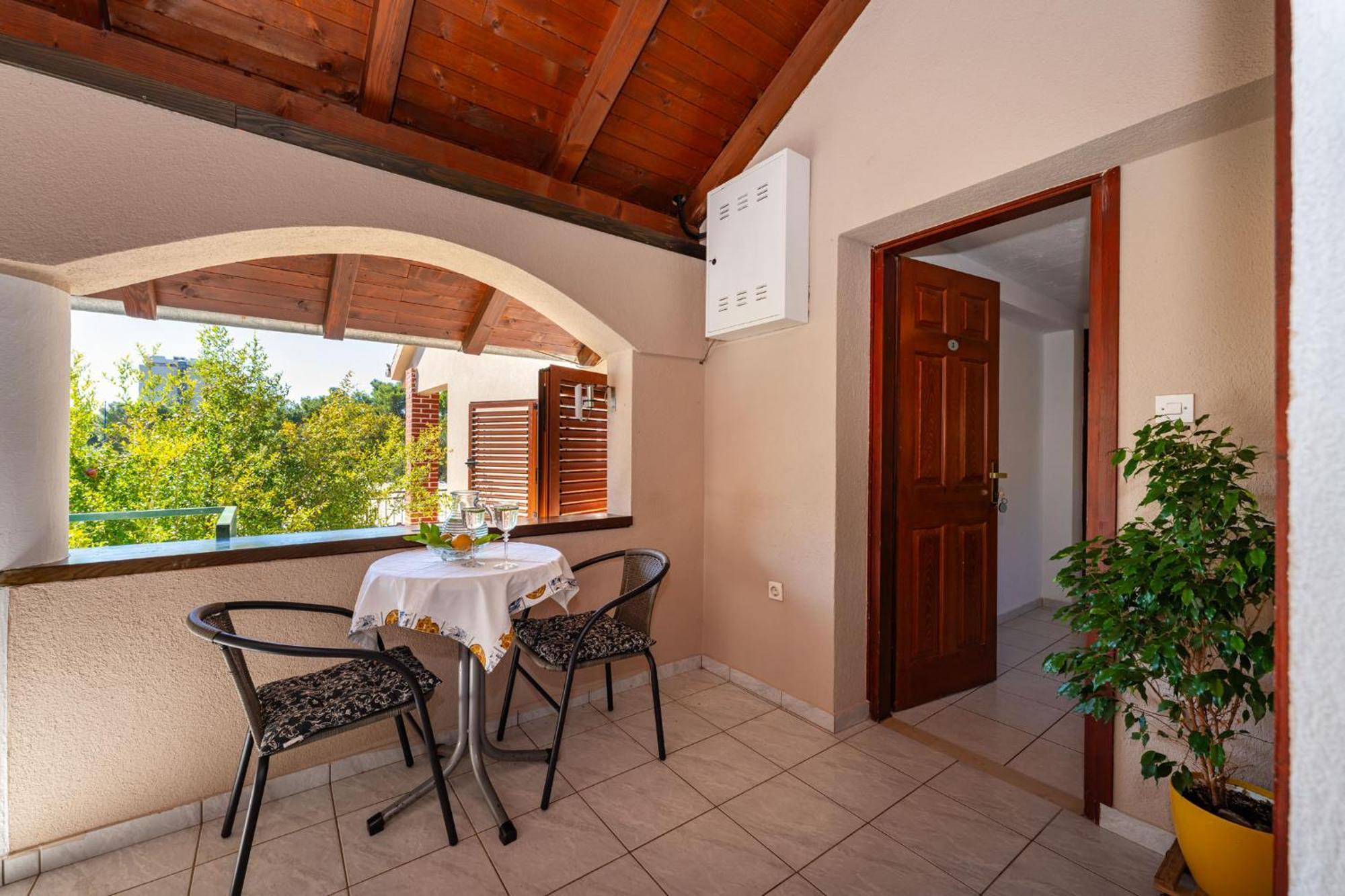 Apartments Adriana Starigrad Paklenica Phòng bức ảnh
