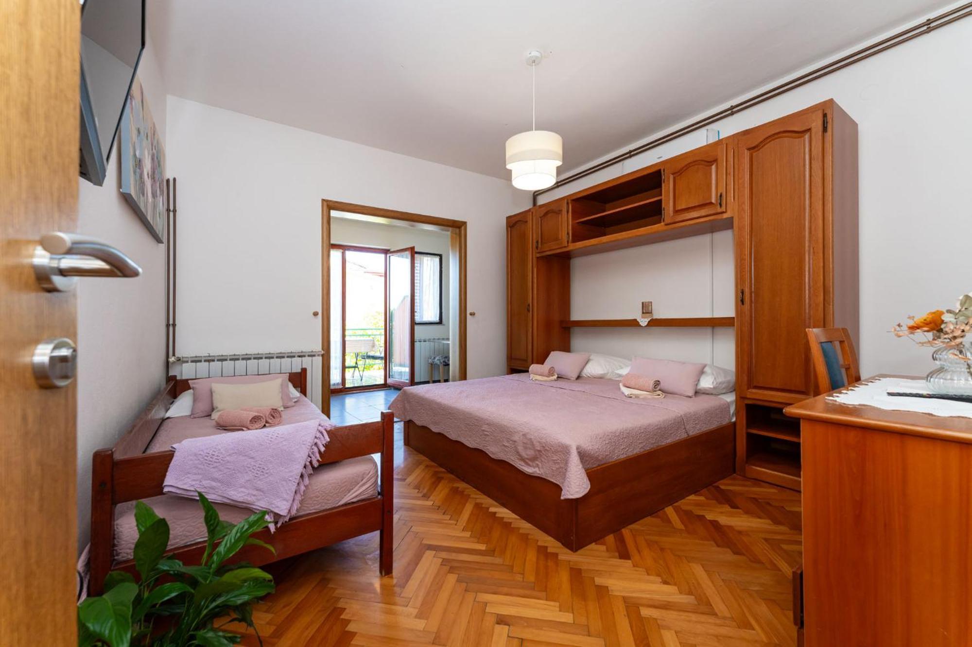 Apartments Adriana Starigrad Paklenica Ngoại thất bức ảnh