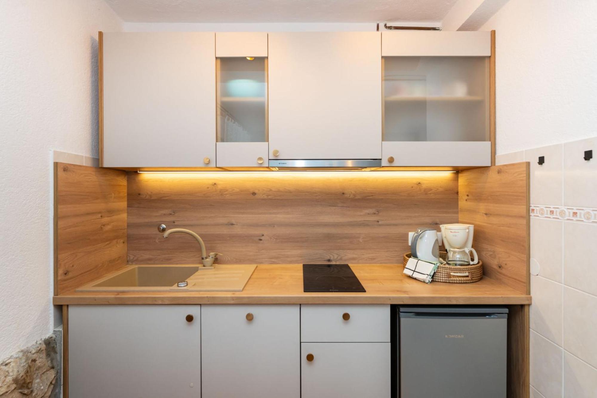 Apartments Adriana Starigrad Paklenica Phòng bức ảnh